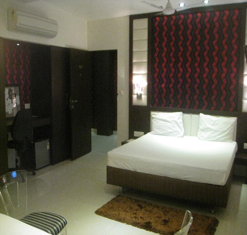 Hotel D'Grand Bareilly Dış mekan fotoğraf