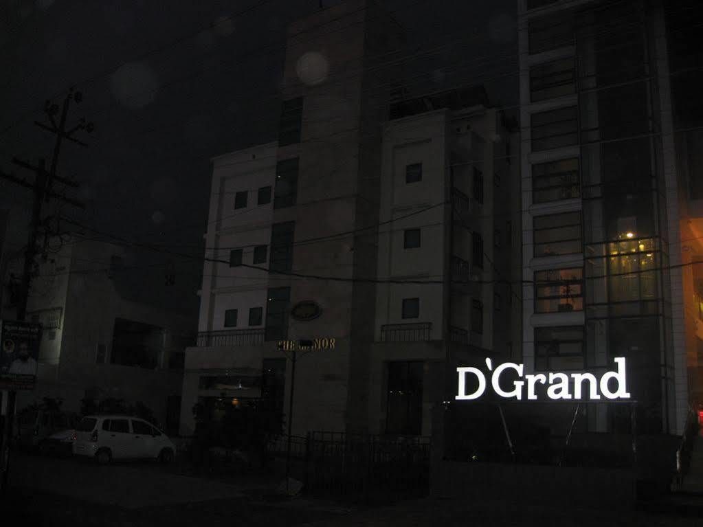 Hotel D'Grand Bareilly Dış mekan fotoğraf